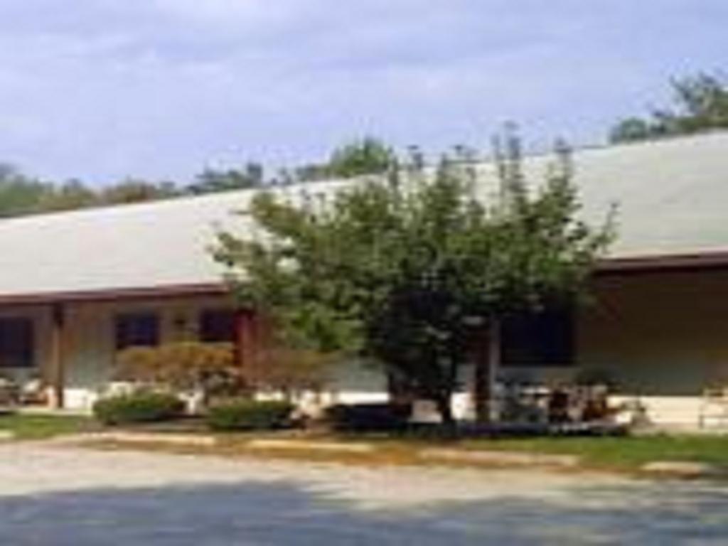 The Chalet Motel Манчестър Екстериор снимка